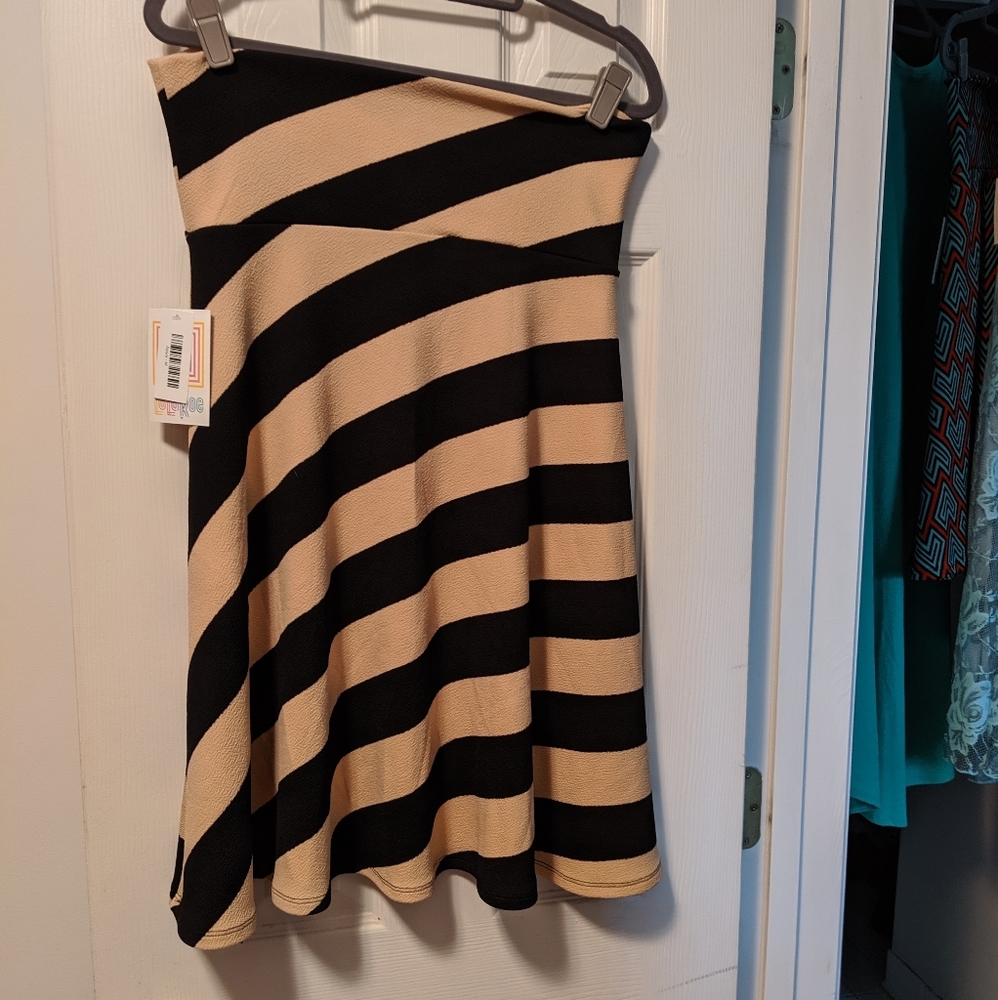 Lularoe Azure skirt black & tan sz m NWT